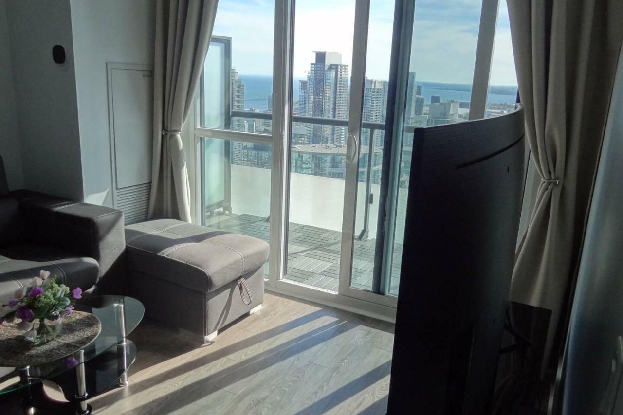 Bright Condo In The Heart Of Toronto Eksteriør bilde