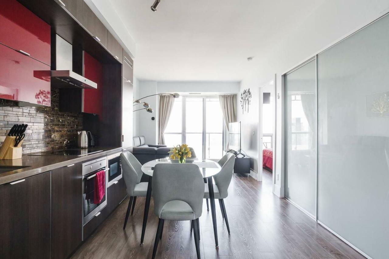 Bright Condo In The Heart Of Toronto Eksteriør bilde